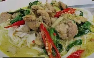 ขนมจีน แกงเขียวหวานไก่