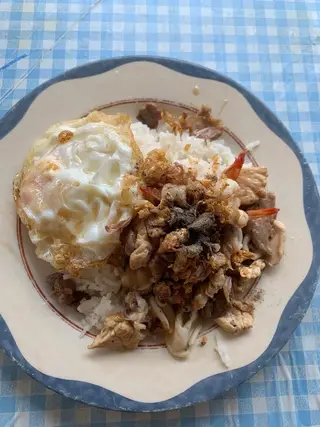 ผัดกระเทียม