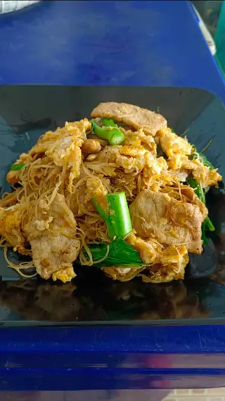 ผัดซีอิ้วเส้นหมี่