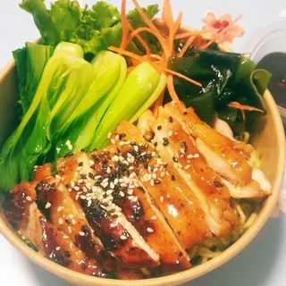 บะหมี่เหลืองไข่คลุกแห้ง ไก่ย่างเทอริยากิ