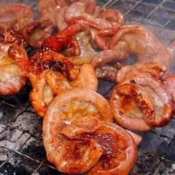 Grilled pork intestines