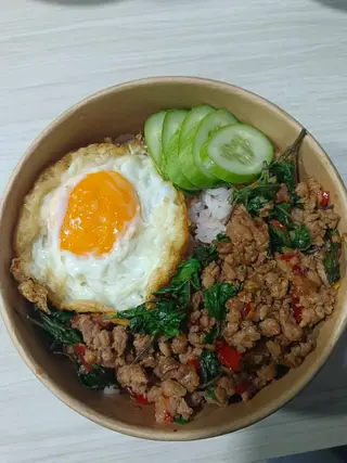 กะเพราหมูสับ