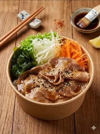 ข้าวผัดเนยกระเทียม หมูสันสไลด์เทอริยากิฉ่ำซอส