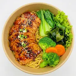 บะหมี่ไข่หน้าหมูสไลซ์หม่าล่าเสฉวน