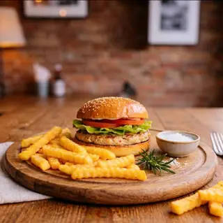 Pork burger + french fries