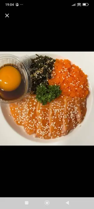 ข้าวหน้าแซลม่อนดอง