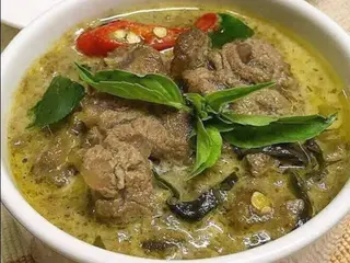 แกงเขียวหวานเนื้อ
