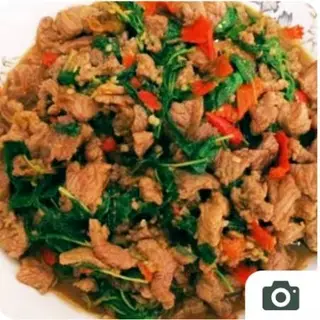 กระเพราเนื้อ(กับข้าว)