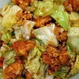(Side dish) Stir-fried cabbage with fried chicken (Side dish)