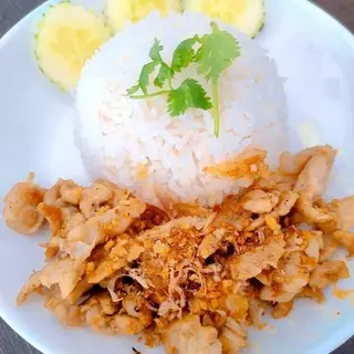 Rice with fried pork, garlic and pepper.