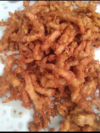 หมูทอดกระเทียม