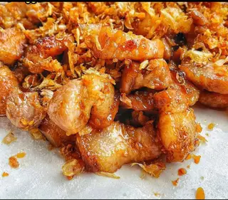 หมูสามชั้นทอดกระเทียม