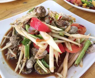 ตำถาด หอยแครง
