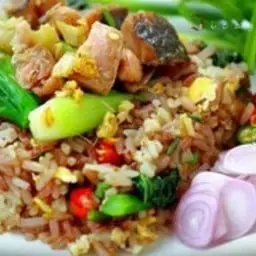 Fried rice with salted king mackerel