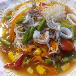 Seafood rice noodle salad