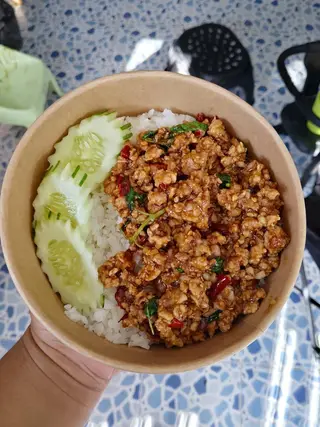 กะเพราหมูสับ+ข้าว
