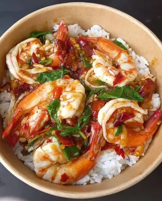 กะเพรากุ้ง+ข้าว