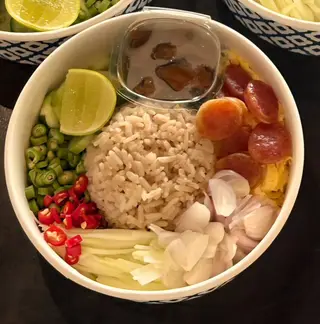 ข้าวคลุกกะปิ