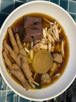 ก๋วยเตี๋ยวไก่ ธรรมดา