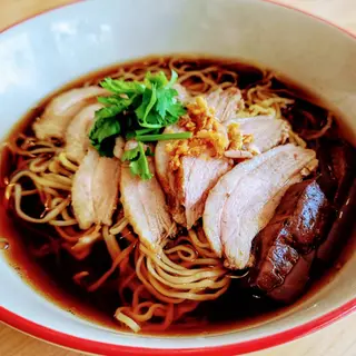 ก๋วยเตี๋ยวเป็ดพะโล้