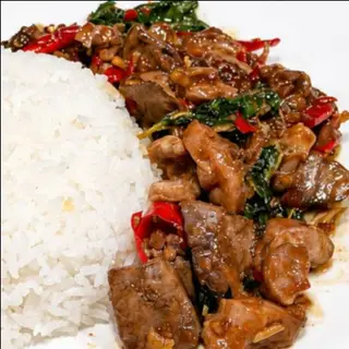กะเพราเครื่องไก่