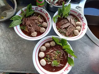 ก๋วยเตี๋ยว(เนื้อ)