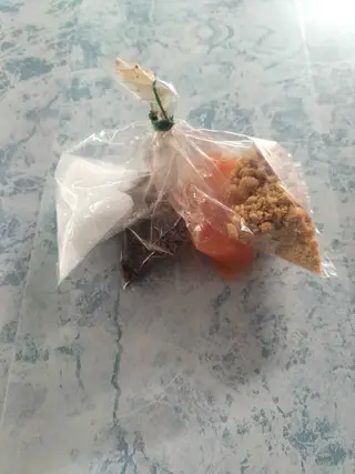 เครื่องปรุงก๋วยเตี๋ยวชุดละ 10 บาท