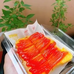 Strawberry toast (1 slice)