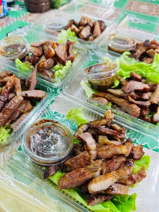 หมูย่าง น้ำจิ้มแจ่ว กล่องเล็ก
