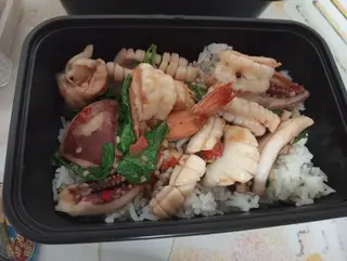ข้าวกระเพราทะเล