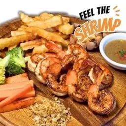 Grilled shrimp steak with roasted chili and salt sauce.