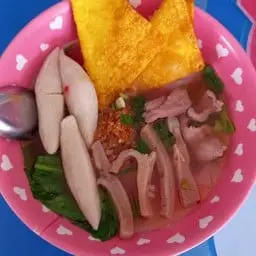 เย็นตาโฟ