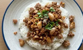 หมูสับทอดกระเทียม