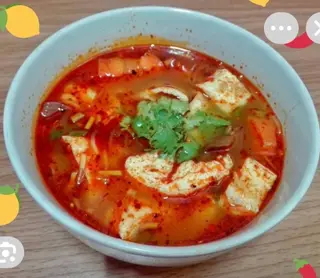 Tom Yum with Egg