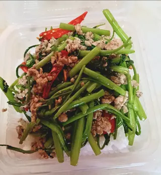 ผัดผักบุ้ง