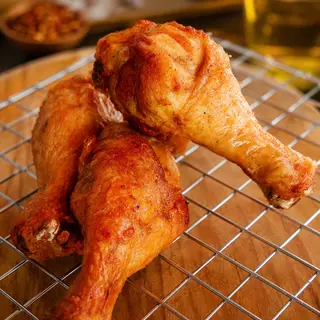 น่องไก่ทอด 1 ชิ้น