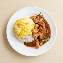 ข้าวหมูนุ่มผัดพริกเผาไข่ข้น