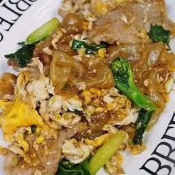 ผัดซีอิ้วหมูนุ่ม