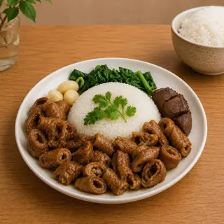 ข้าวไส้หมูพะโล้