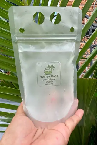 Fresh Coconut Water | น้ำมะพร้าวน้ำหอมบ้านแพ้ว (Bag)