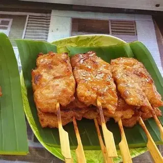 Grilled pork skewers (3 skewers per bag)