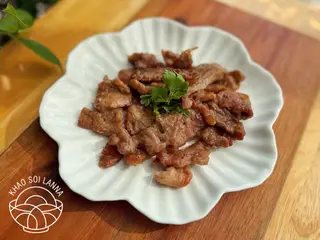 หมูย่าง