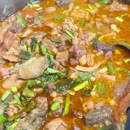 Pork Offal Curry (Kaeng Om Khrueang Nai Moo)