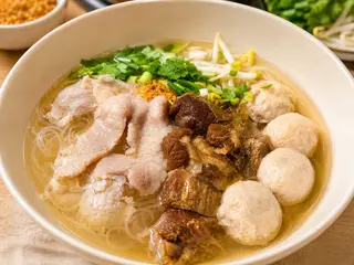ก๋วยเตี๋ยวหมูน้ำใส
