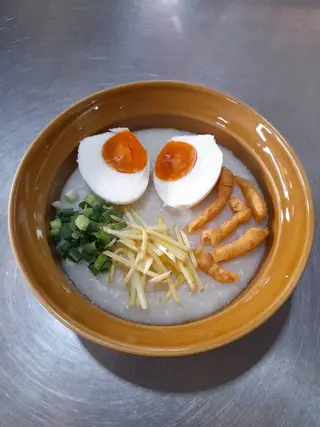 โจ๊กธรรมดาใส่ไข่เค็ม