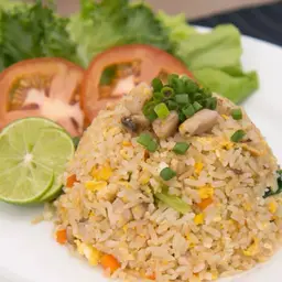 ข้าวผัดปลาเค็ม