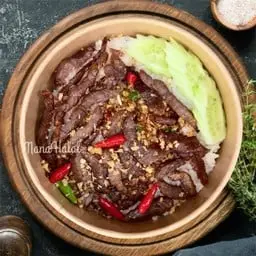 ข้าวเนื้อเค็มคั่วพริกโดด