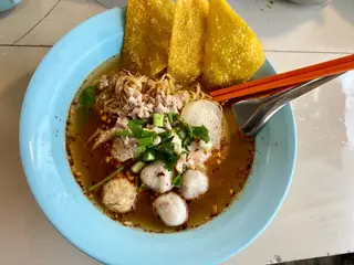 ก๋วยเตี๋ยวต้มยำน้ำใส