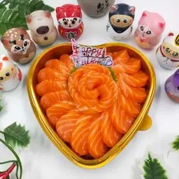 เค้กแซลมอนหัวใจ 300 g.