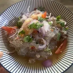 ยำรวมมิตรวุ้นเส้น